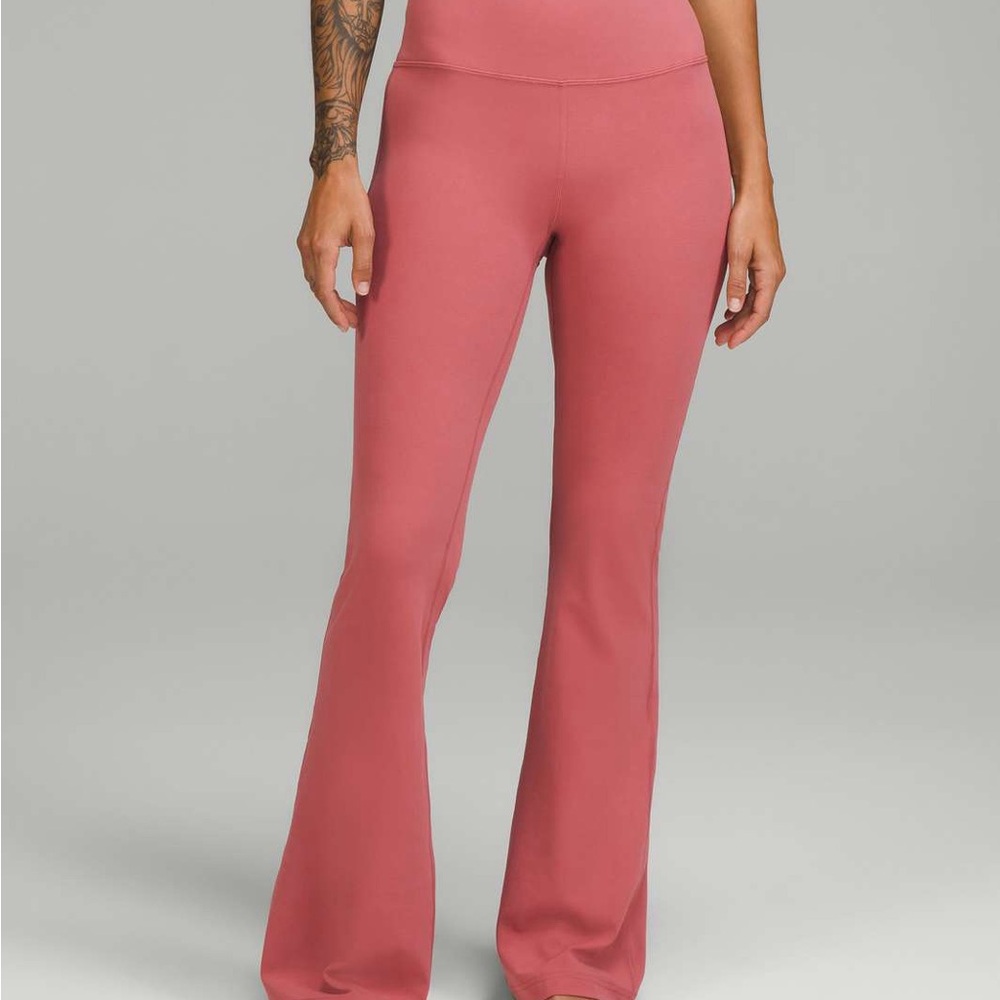 Lululemon Athletica Groove Pants in Briar Rose